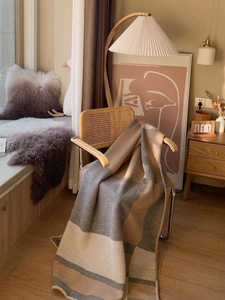 بطانية صوف كشمير فاخرة من رينو - مراجعة Cashmere Throw Blanket وسعره